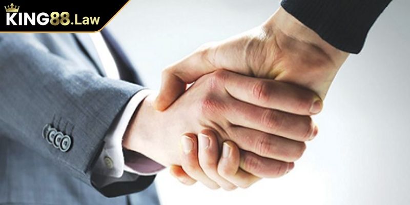 Rủi ro tài chính và trách nhiệm của cá nhân liên quan 